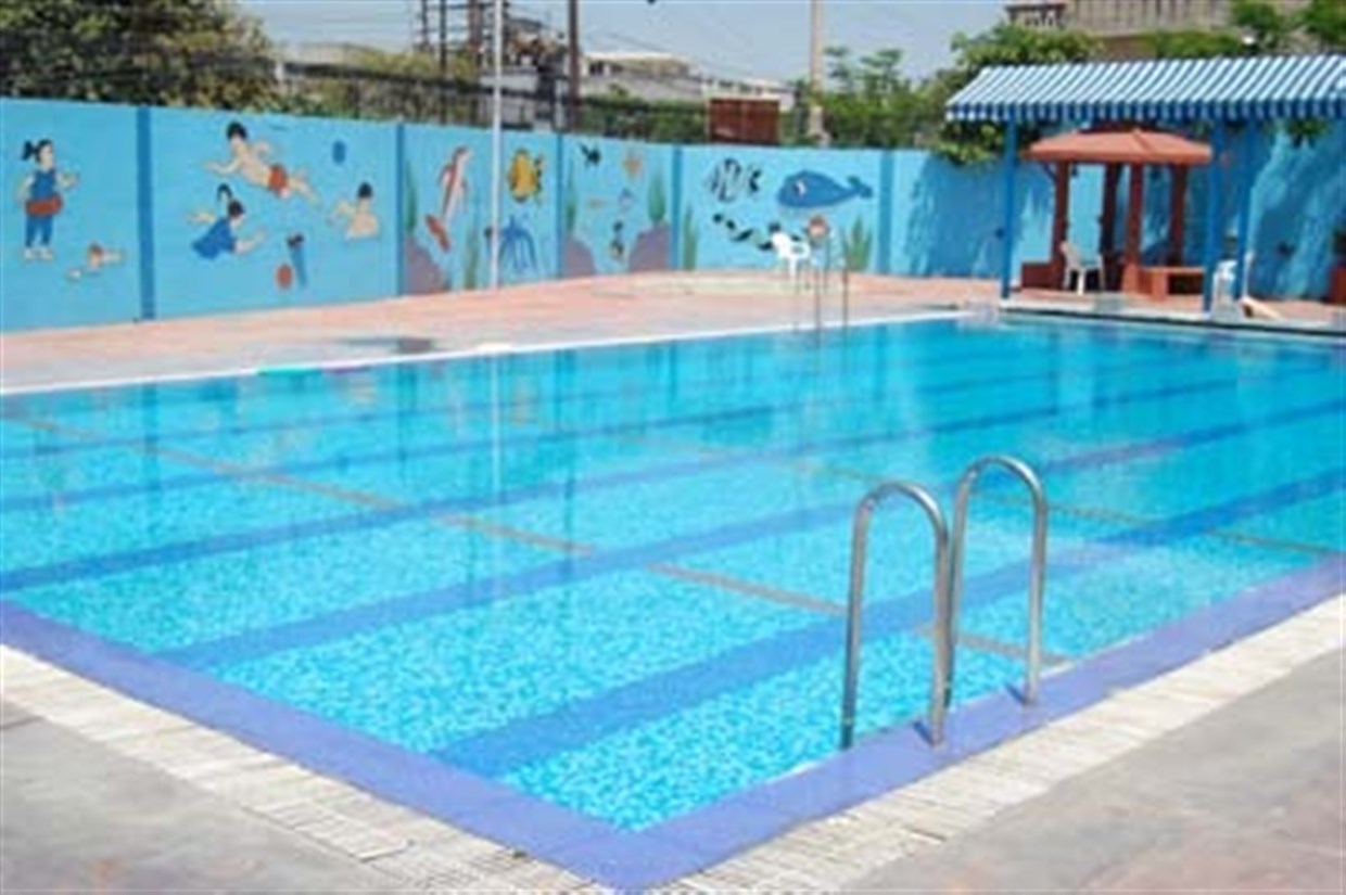 Principal Image